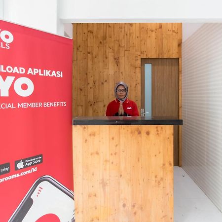 Super Oyo 839 Royal Guest House Medan Dış mekan fotoğraf