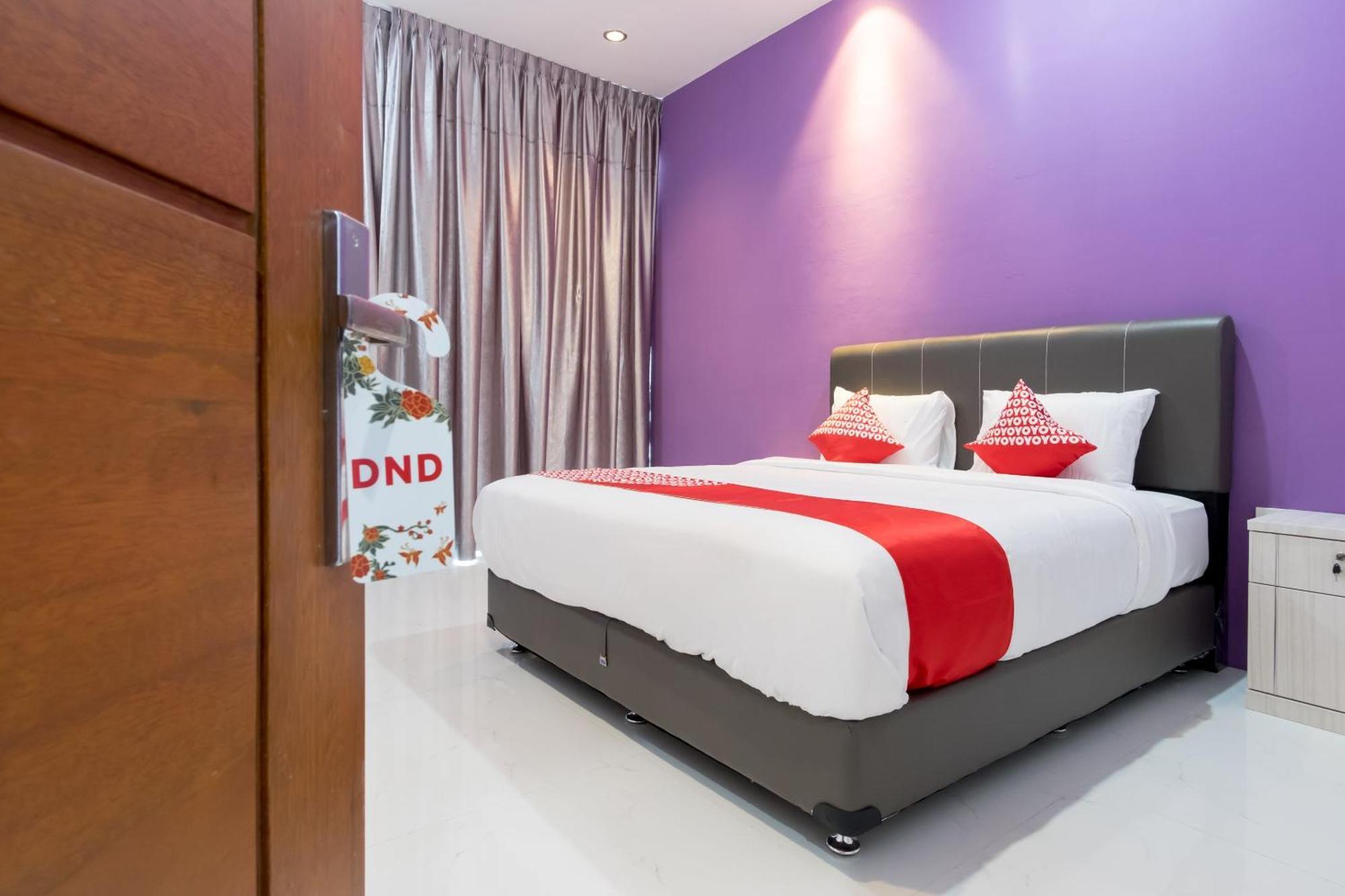 Super Oyo 839 Royal Guest House Medan Dış mekan fotoğraf