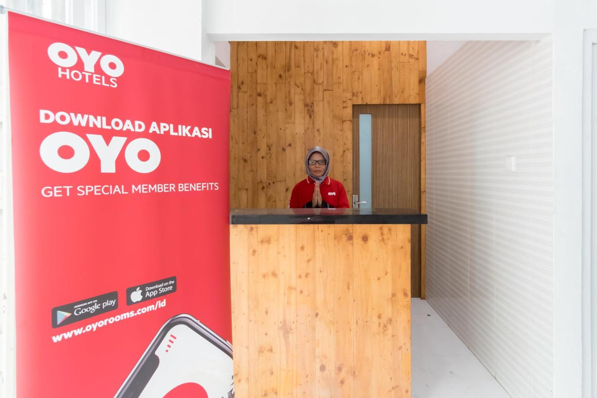 Super Oyo 839 Royal Guest House Medan Dış mekan fotoğraf